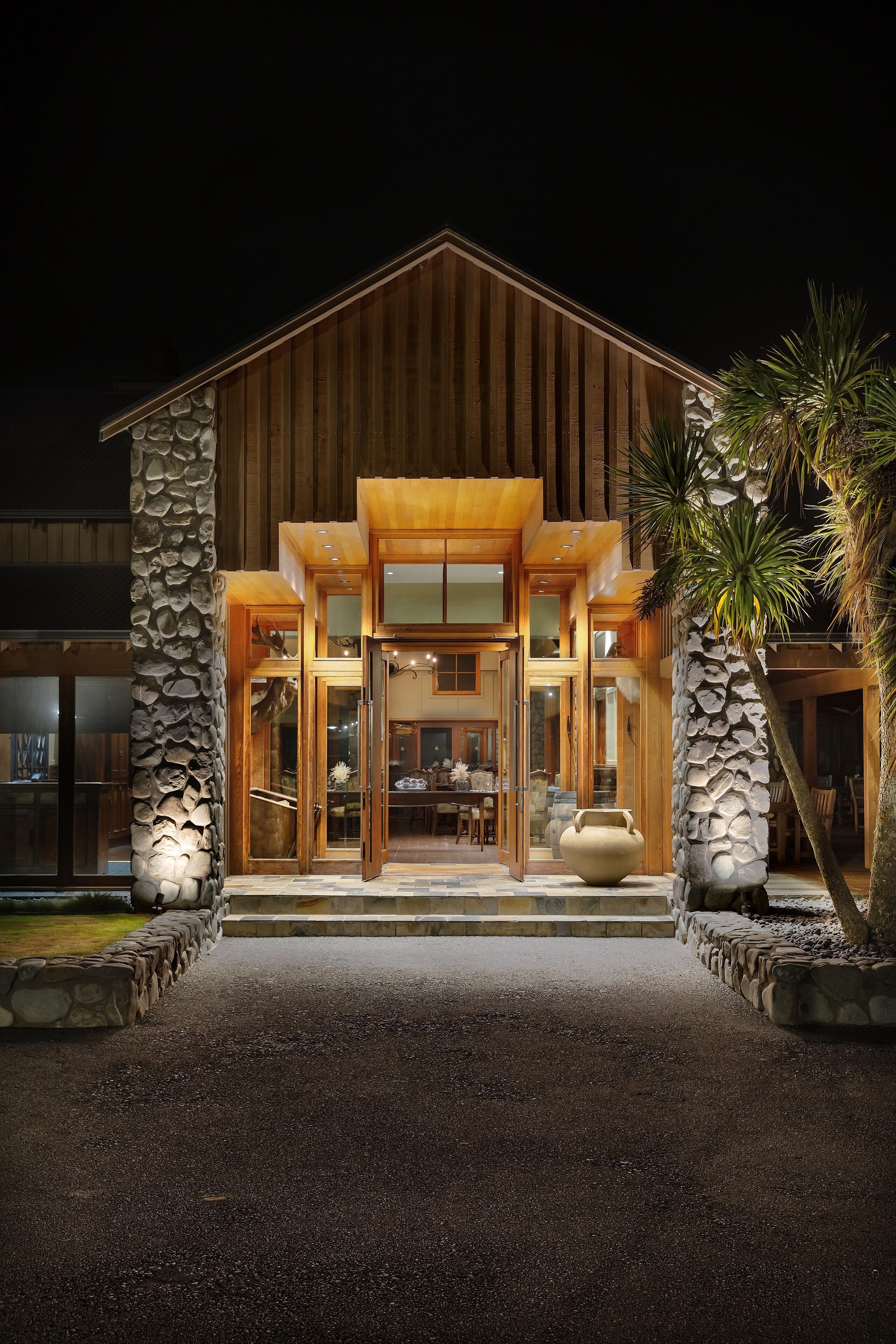 Vista frontal de la propiedad