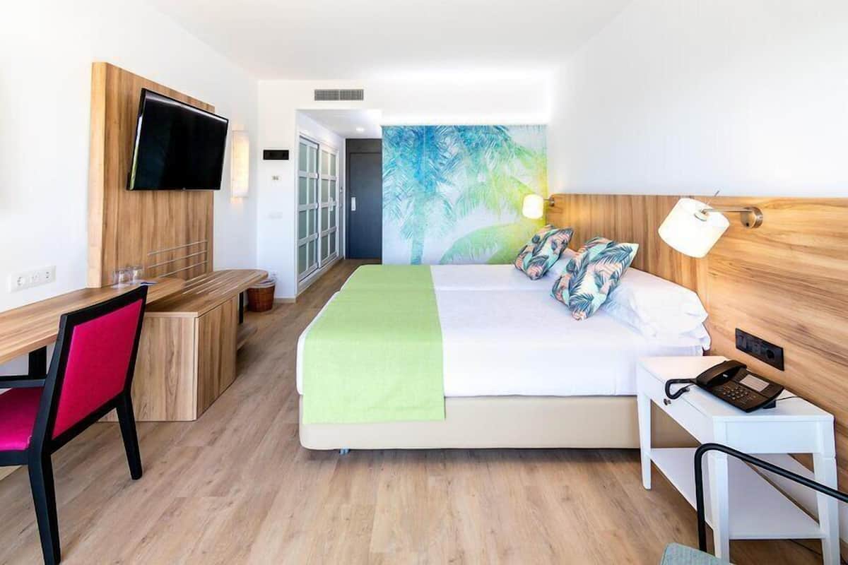 Desk, blackout curtains, free WiFi, bed sheets