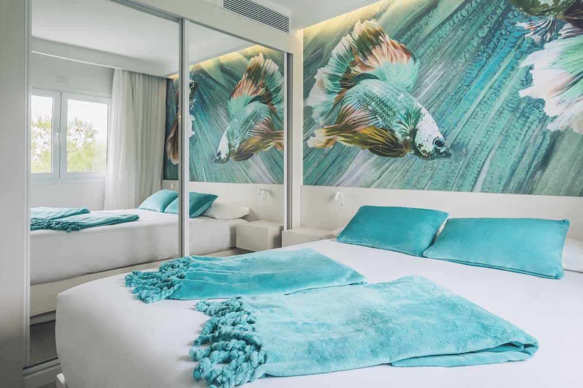 1 bedroom, minibar, in-room safe, individually decorated