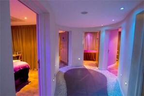 Espace de soins pour les couples, sauna, bain à remous, hammam