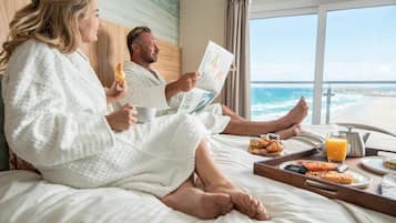 2 restaurants; breakfast, lunch, dinner and brunch served