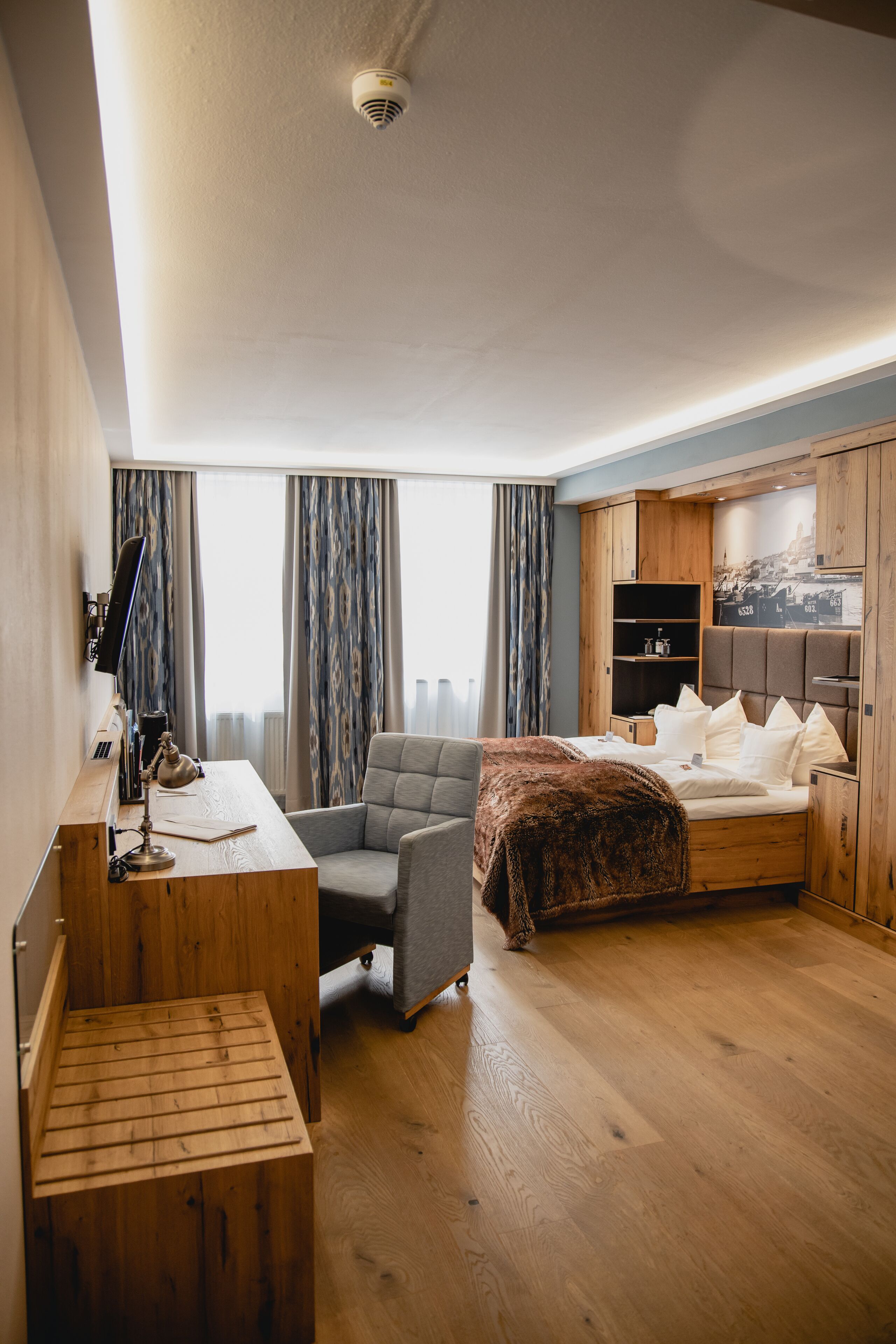 superior double room | 1 bedroom, hypo-allergenic bedding, minibar, in-room safe