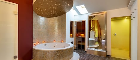 Sauna, bain Ă remous, massages