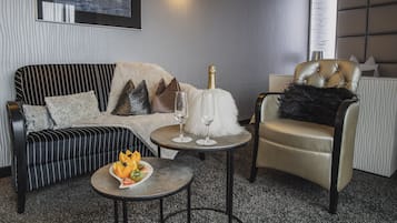 Junior Suite, Terrace | Living area | Flat-screen TV