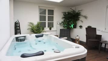 Exklusivt dubbelrum - uteplats | Privat bubbelpool