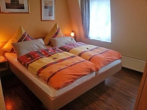 Double Room | Hypo-allergenic bedding, desk, blackout drapes, soundproofing