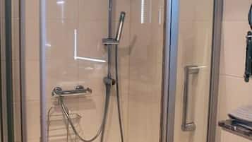 Superior Double Room | Bathroom shower