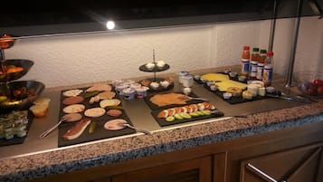 Morgenmadsbuffet hver dag (6.50 EUR pr. person)