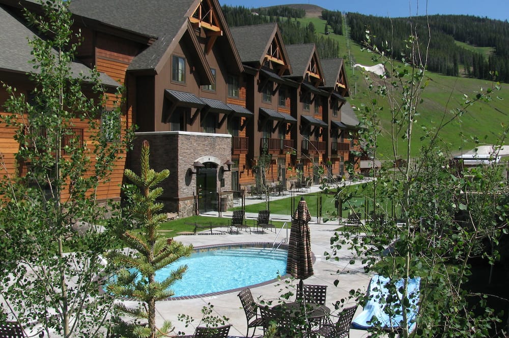 9 Best Honeymoon Resorts in Montana - Updated 2024 | Trip101