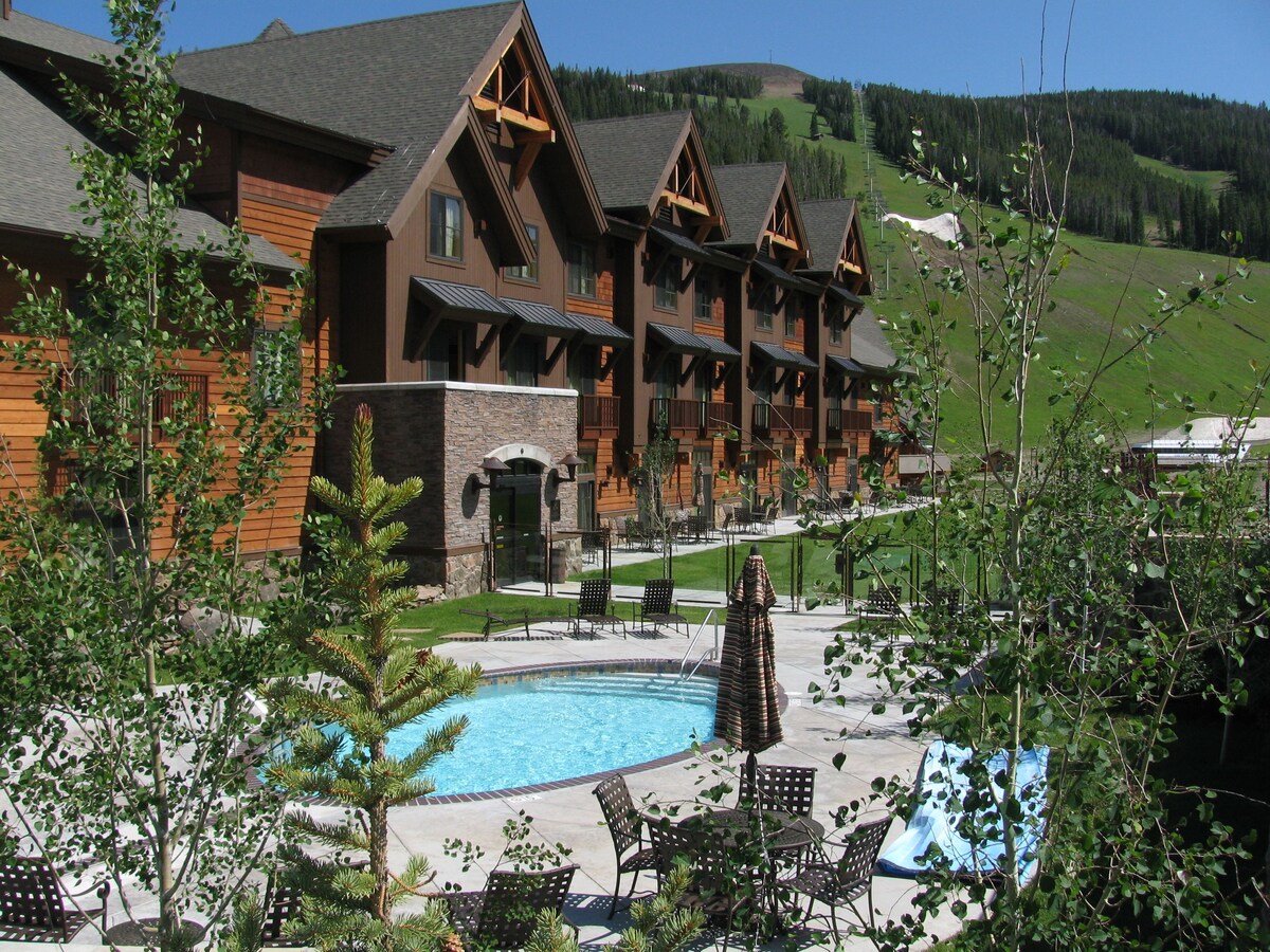 The Village Center at Big Sky Resort Reviews, Deals & Photos 2024 Expedia