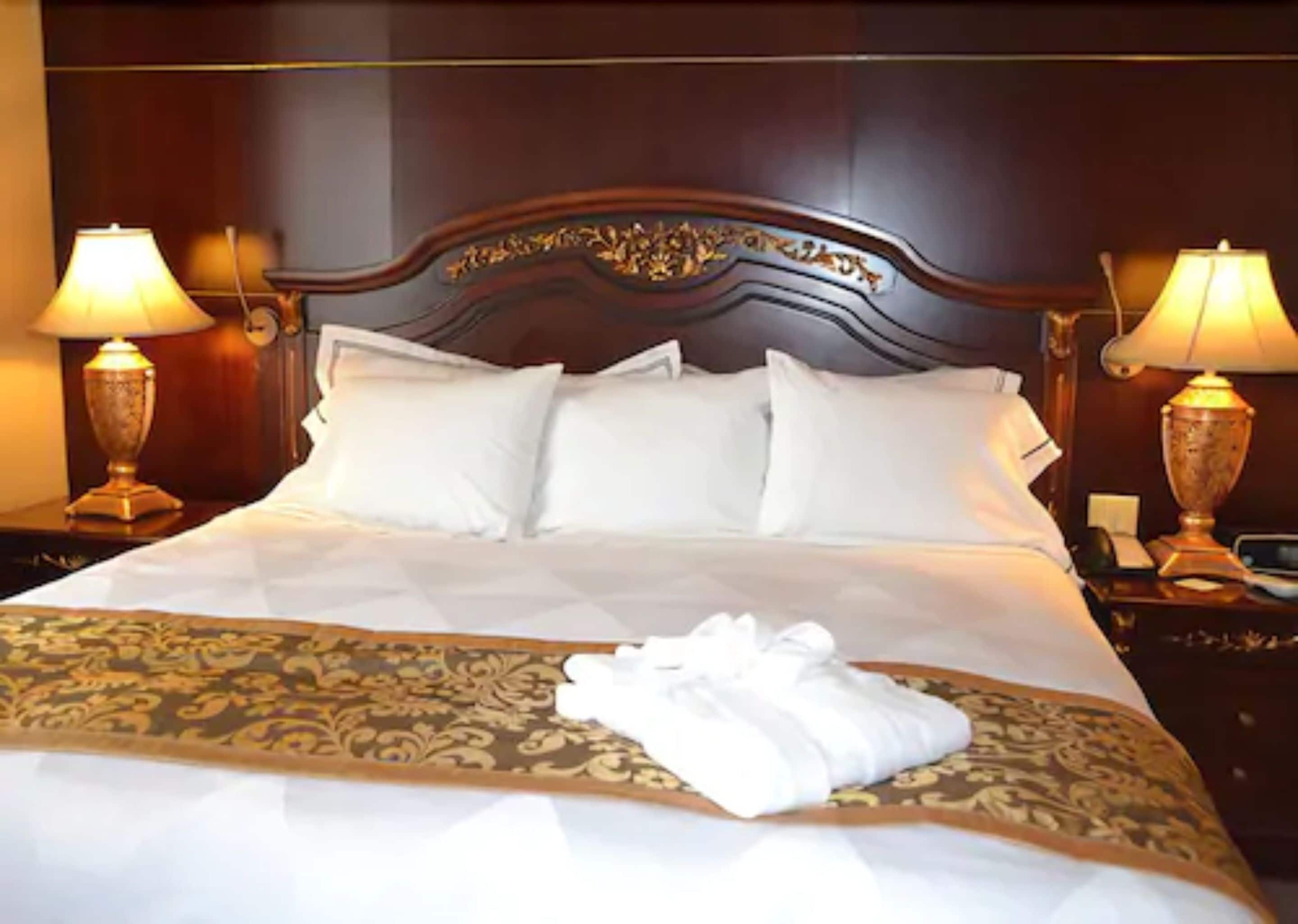 premium bedding, down duvets, select comfort beds, in-room safe