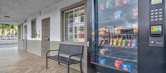 Studio 6 Suites – San Bernardino, CA 