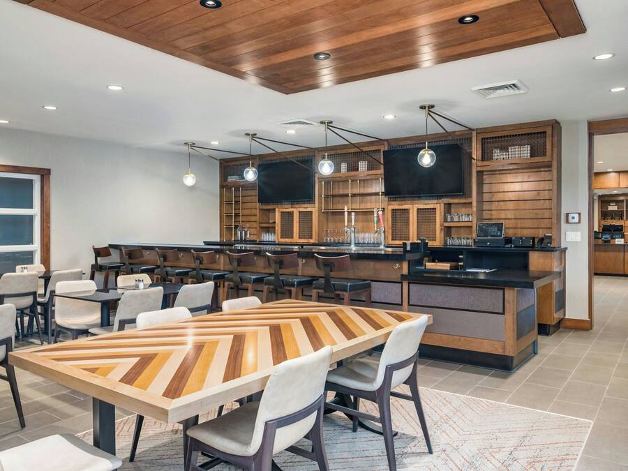 Daily buffet breakfast (USD 15.95 per person)