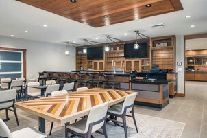 Daily buffet breakfast (USD 15.95 per person)