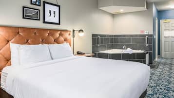 Suite estudio, 1 cama de matrimonio grande con sofá cama, no fumadores | 1 dormitorio, ropa de cama de alta calidad, escritorio