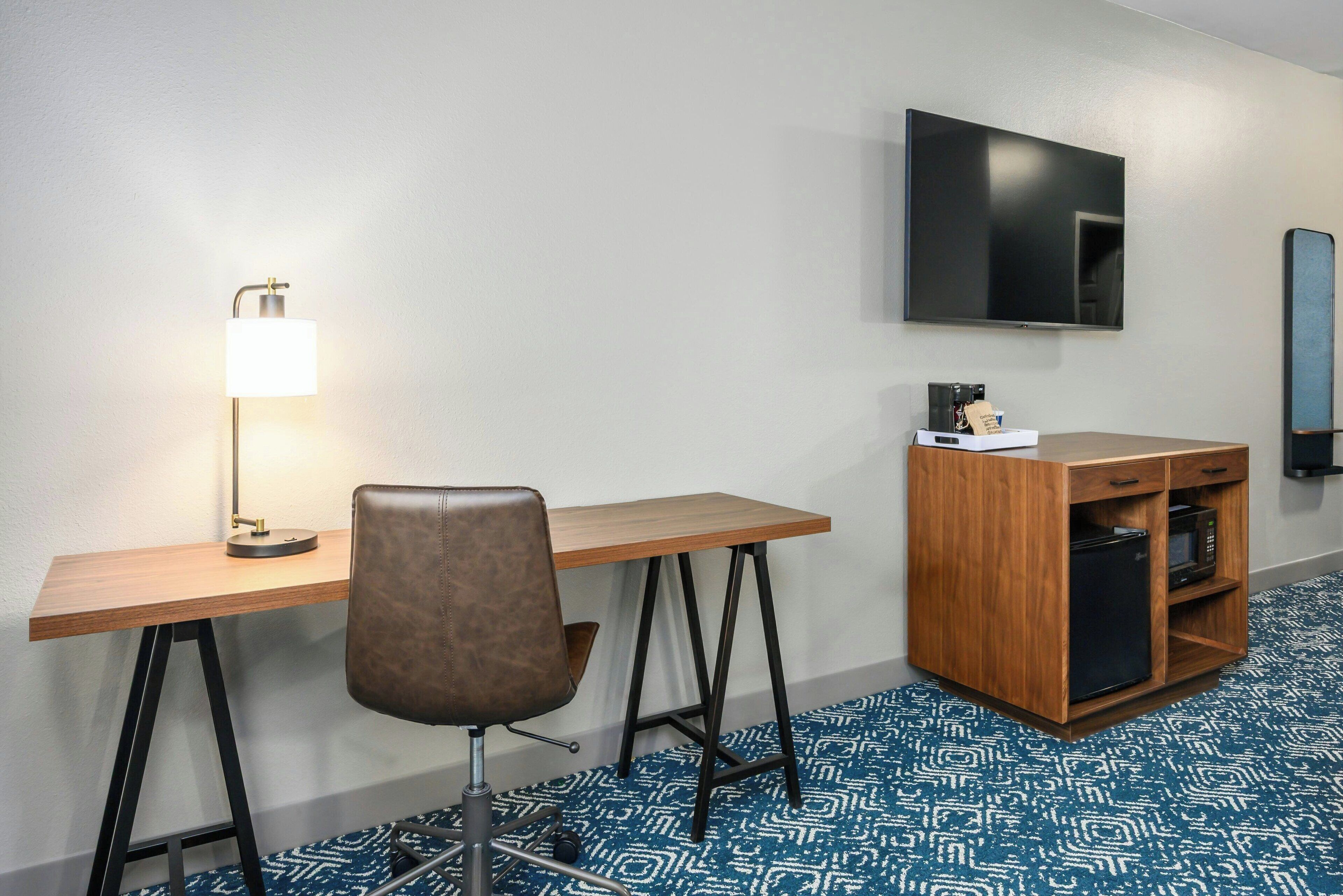 standard room, 1 king bed with sofa bed | 1 bedroom, premium bedding, desk, laptop workspace