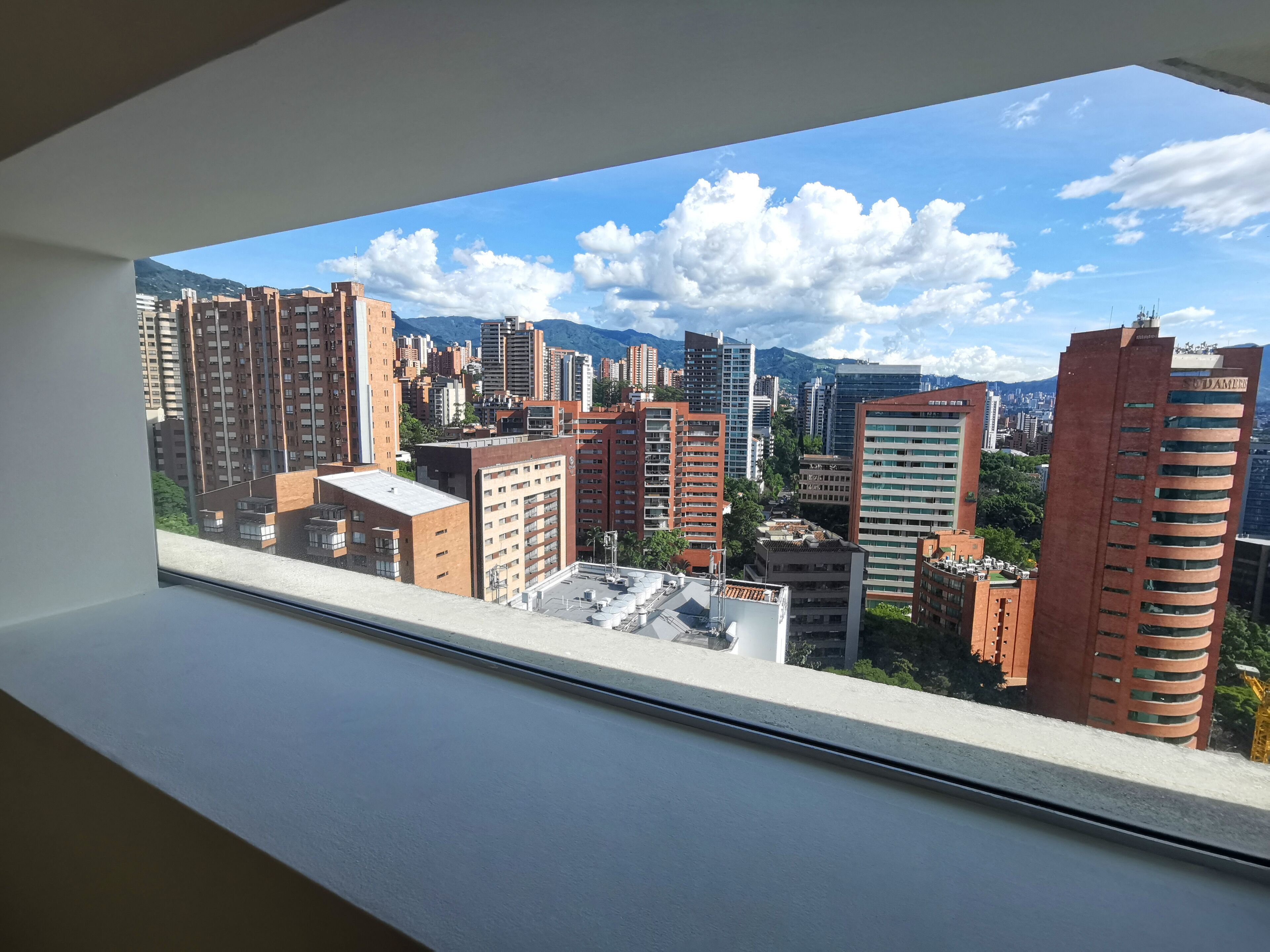 presidential room | minibar, in-room safe, desk, laptop workspace