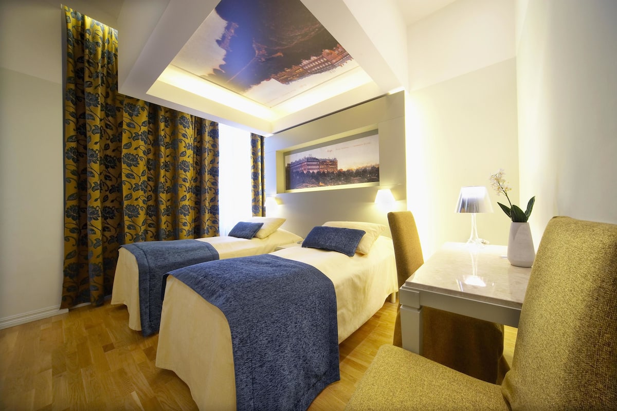 Phòng 2 giường đơn Tiêu chuẩn | 1 phòng ngủ, bộ đồ giường cao cấp, két bảo mật tại phòng, bàn