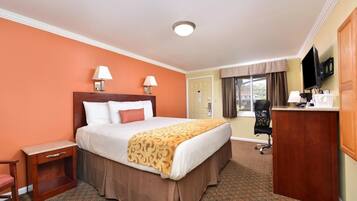 VerdunkelungsvorhĂ€nge, BĂŒgeleisen/BĂŒgelbrett, kostenloses WLAN