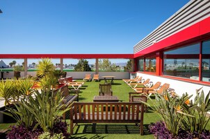 Sun deck