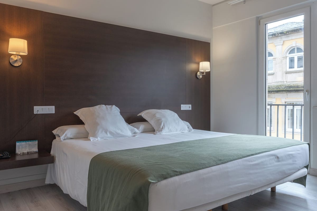 1 bedroom, memory foam beds, minibar, in-room safe