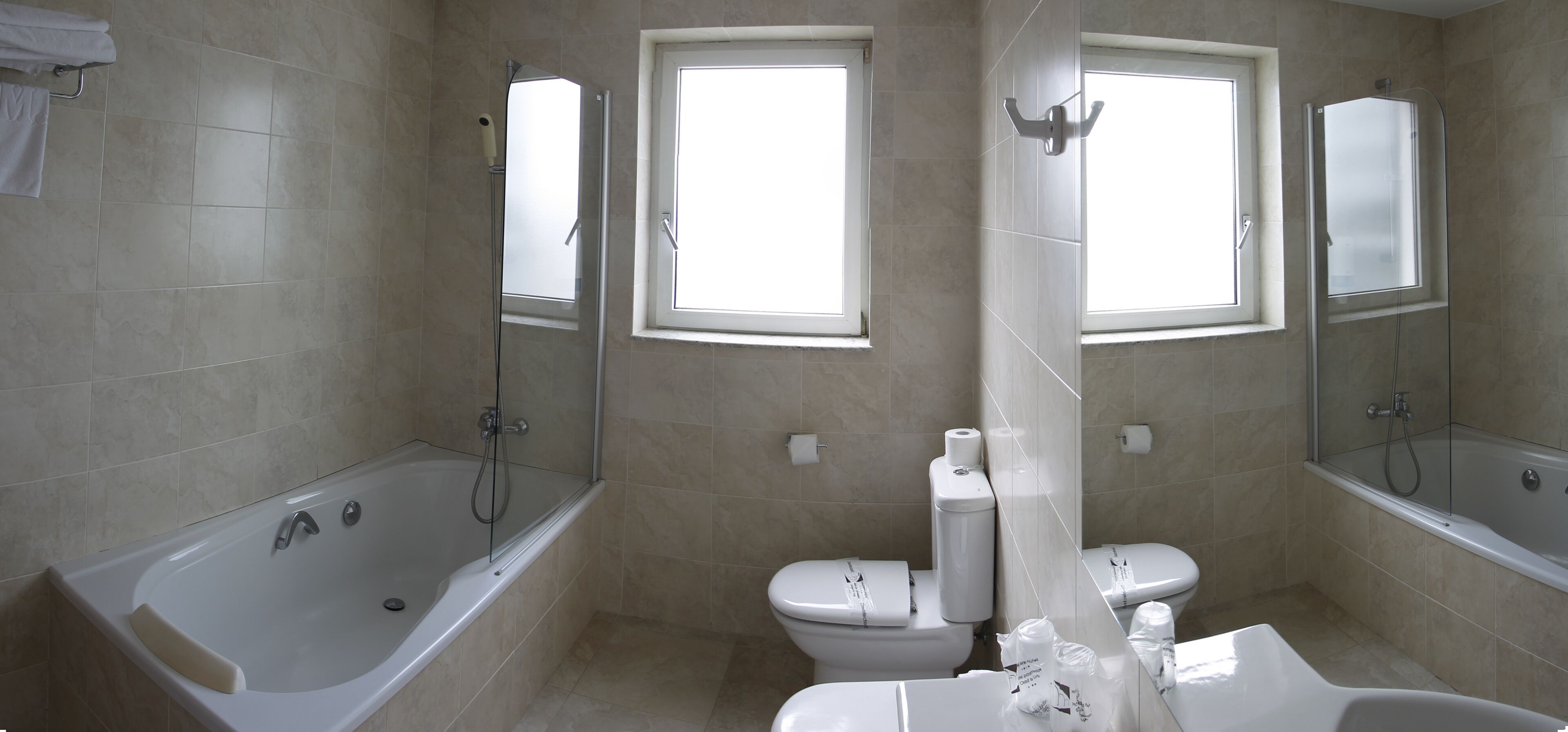 1 bedroom, memory-foam beds, minibar, in-room safe