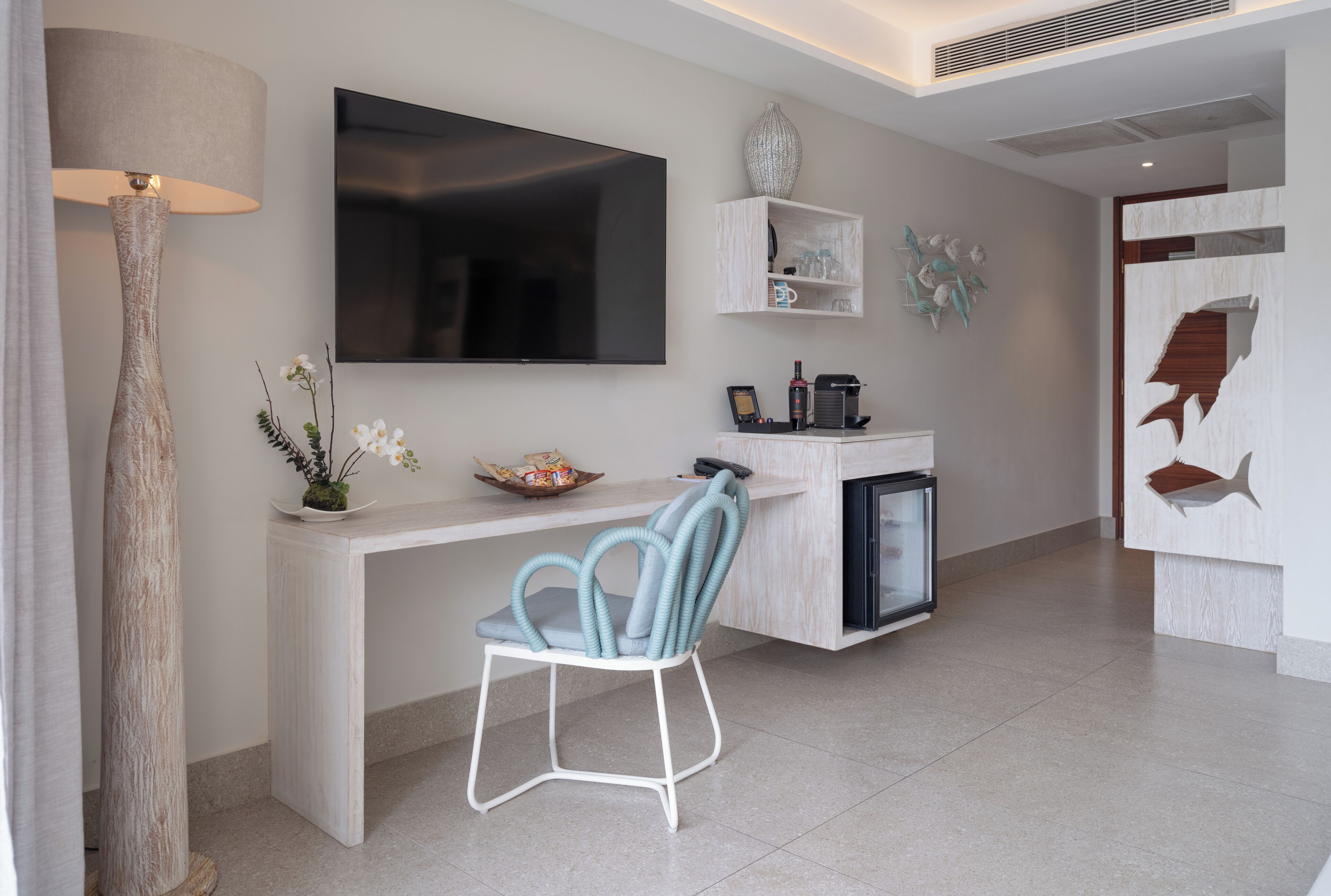 ocean room - adults only | minibar, in-room safe, desk, iron/ironing board