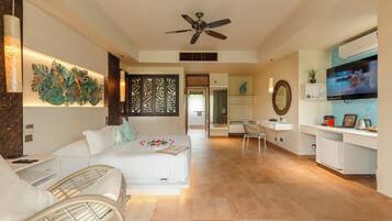 Superior-Zimmer | Minibar, Zimmersafe, Schreibtisch, Bügeleisen/Bügelbrett