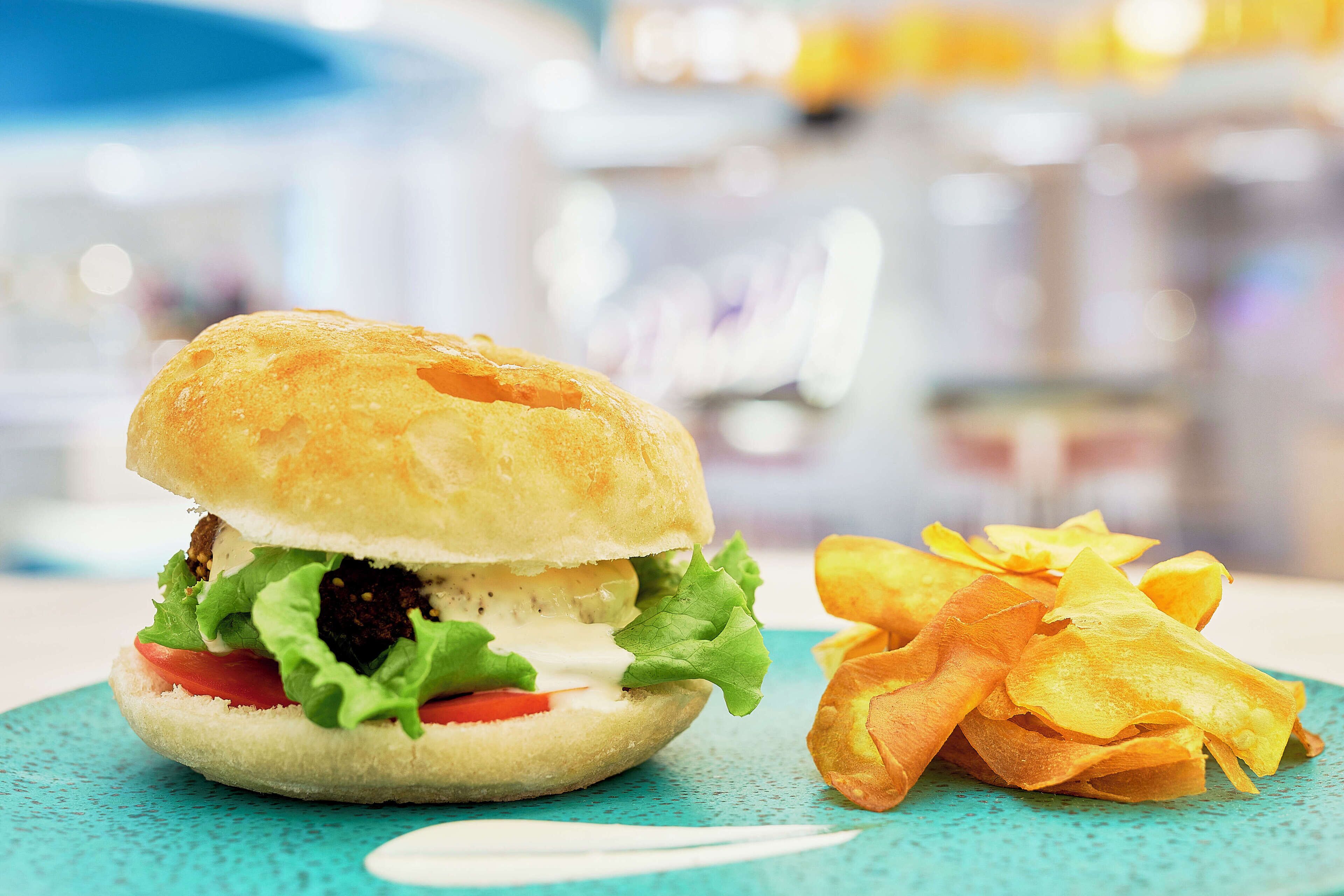 breakfast, lunch and dinner served