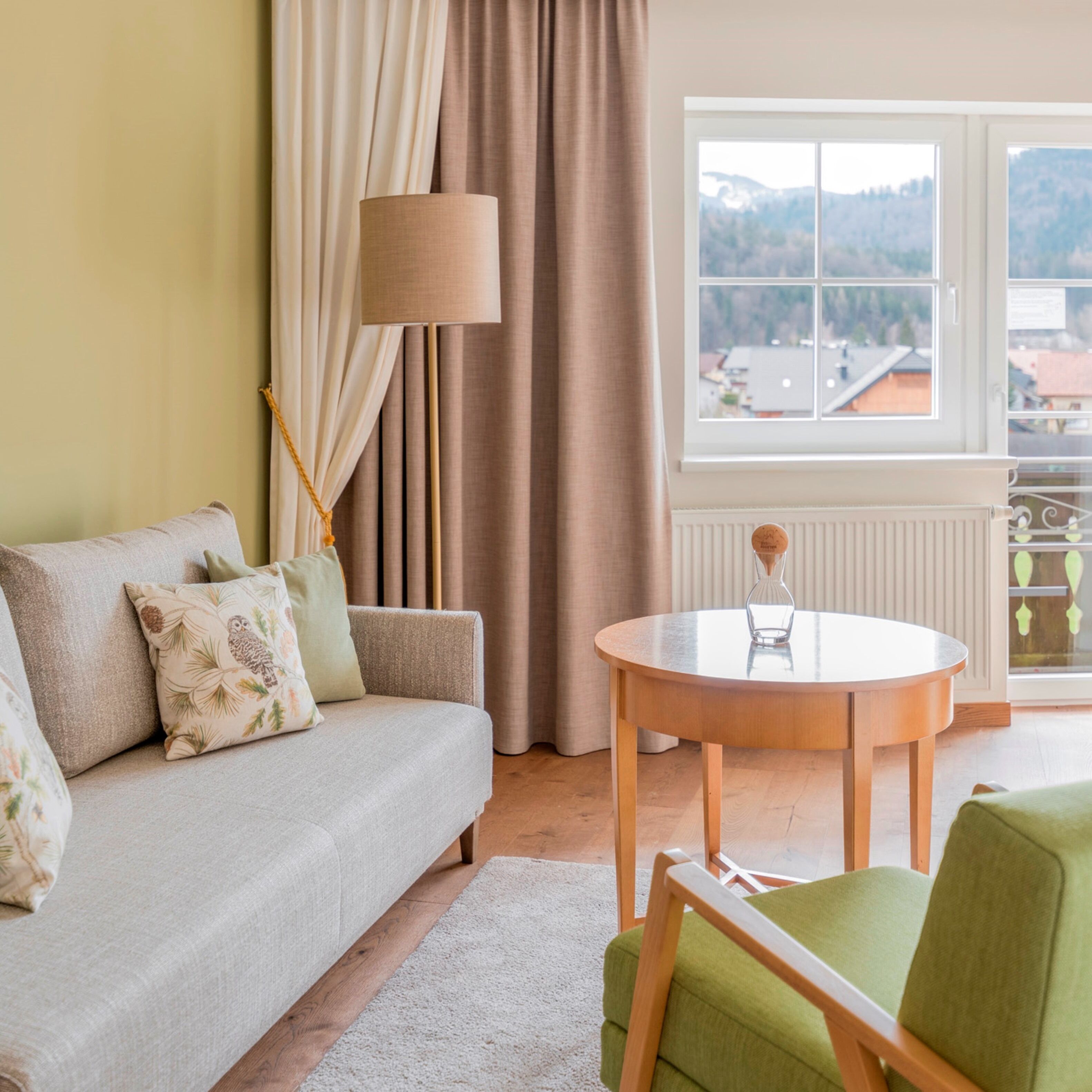 deluxe suite | 1 bedroom, hypo-allergenic bedding, minibar, in-room safe