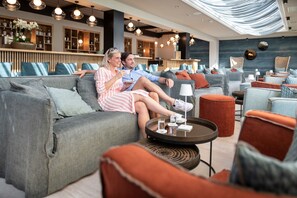 Lounge - Waldhof Fuschlsee Resort (Fuschl am See)