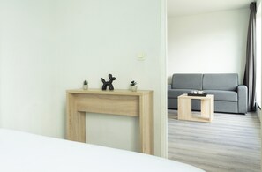 Standard Apartment, Kitchenette | Desk, blackout drapes, free WiFi, bed sheets - City Residence Ivry (Ivry-sur-Seine)