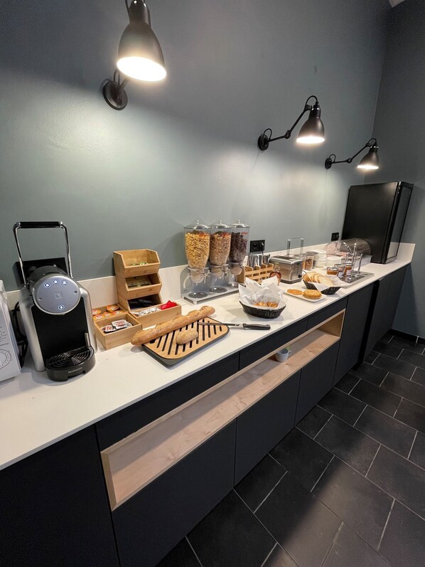 Daily buffet breakfast (EUR 12 per person)