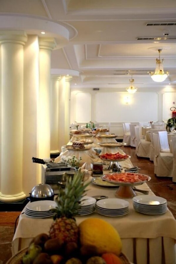 Restaurant - Hotel Dei Platani (Nola)