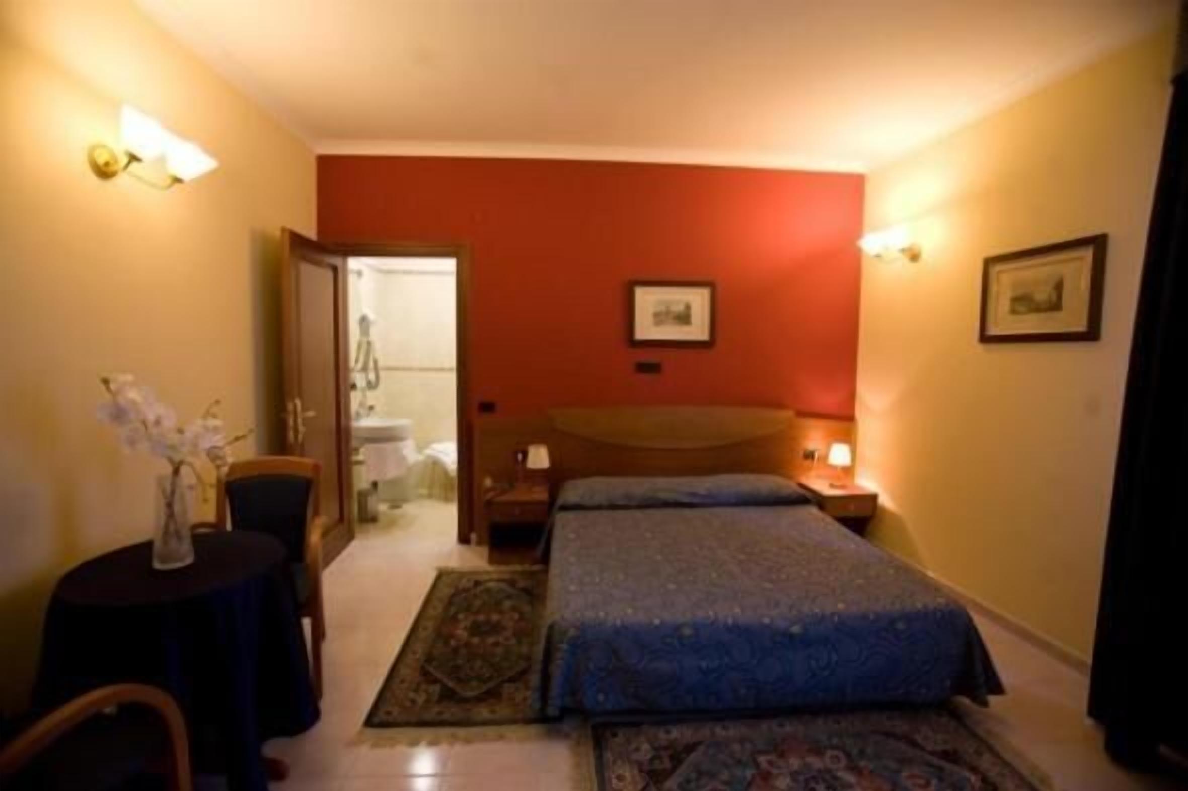 minibar, in-room safe, desk, soundproofing