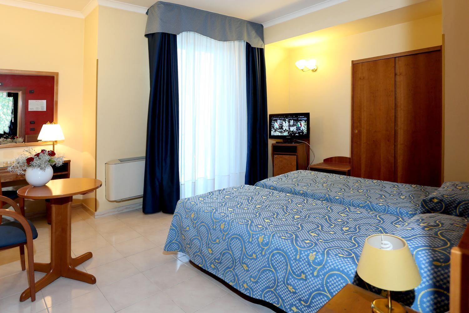 minibar, in-room safe, desk, soundproofing