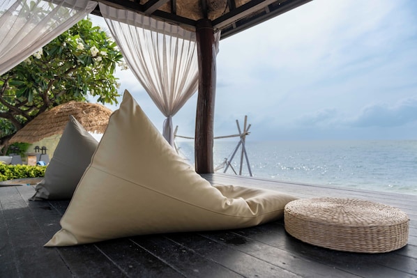 Beach bar