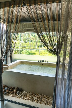 Thai massages, beach massages