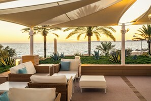 3 bars/lounges, wine bar - Iberostar Selection Playa de Palma (Palma de Mallorca)