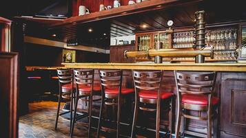 Bar (in der Unterkunft)