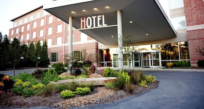 I Hotel And Illinois Conference Center