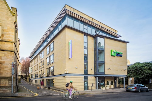 Holiday Inn Express Edinburgh Royal Mile by IHG
