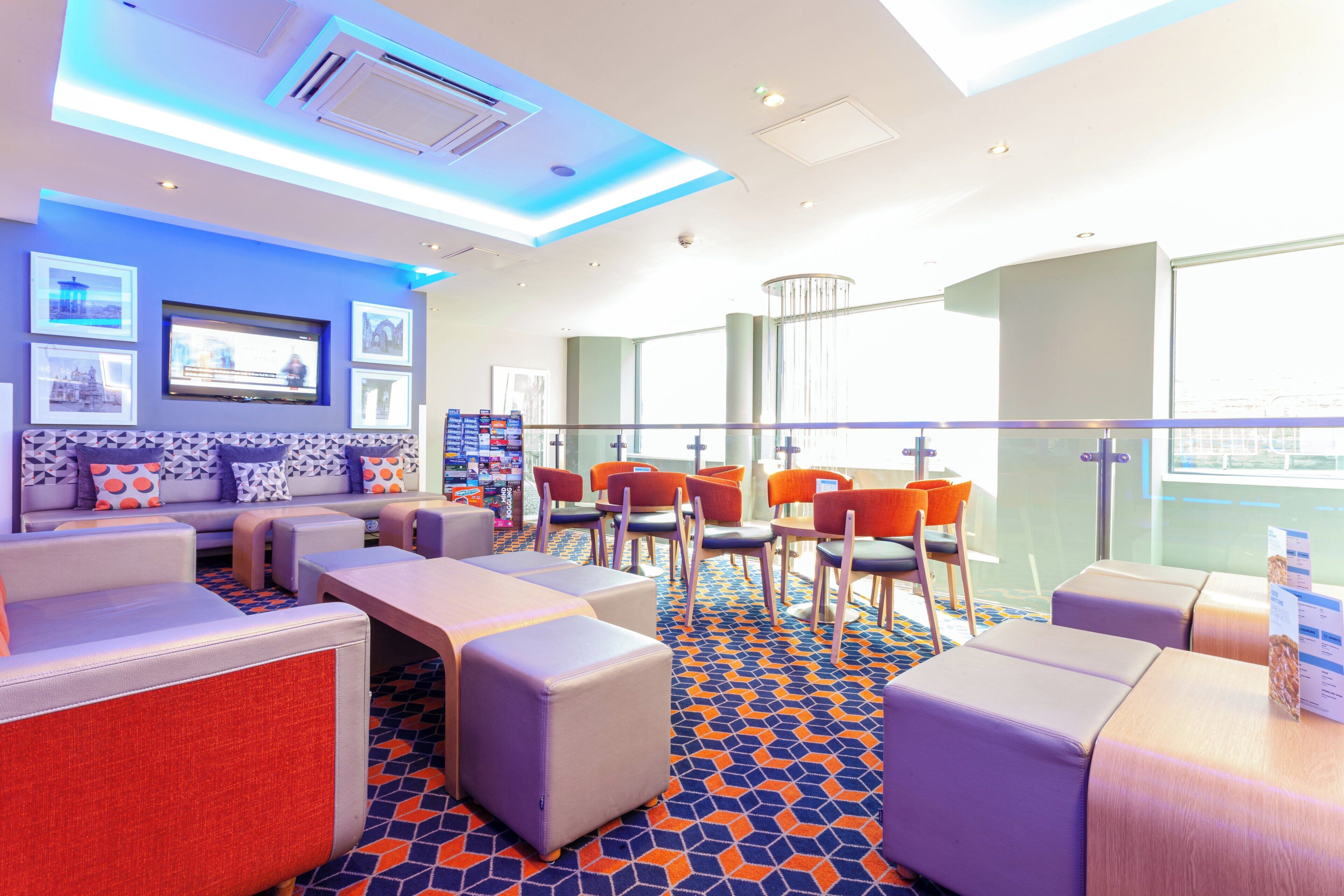Photo - Holiday Inn Express Edinburgh Royal Mile by IHG