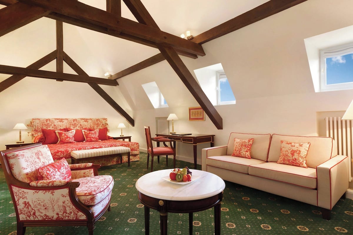 Premium bedding, minibar, in-room safe, individually decorated
