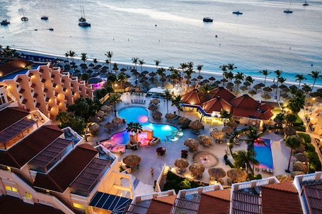 Property grounds. Playa Linda Beach Resort