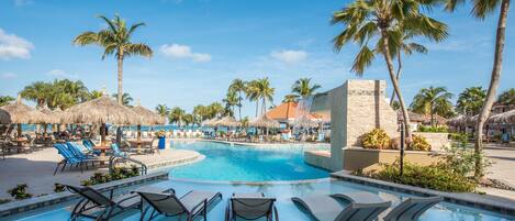 2 outdoor pools, pool umbrellas