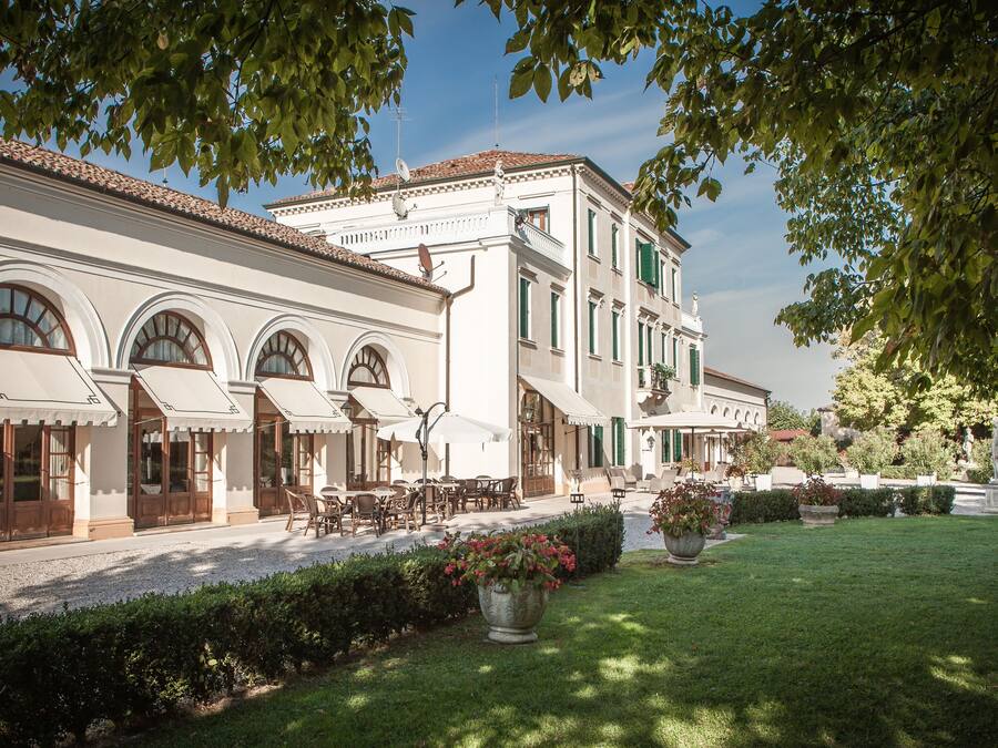 Quang cảnh nhìn từ nơi lưu trú