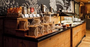 Tägliches inbegriffenes Frühstücksbuffet