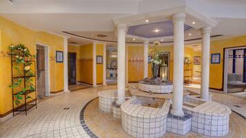 Sauna, steam room, body treatments, aromatherapy, body wraps