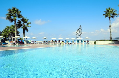 Indoor pool, 2 outdoor pools. Cynthiana Beach Hotel